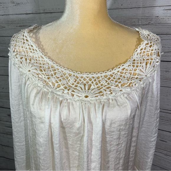 Melissa Paige White Soft Tunic Top - Picture 2 of 8